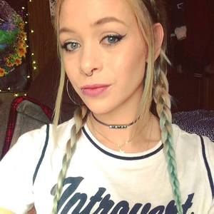 Meet your Posher, Mckenna